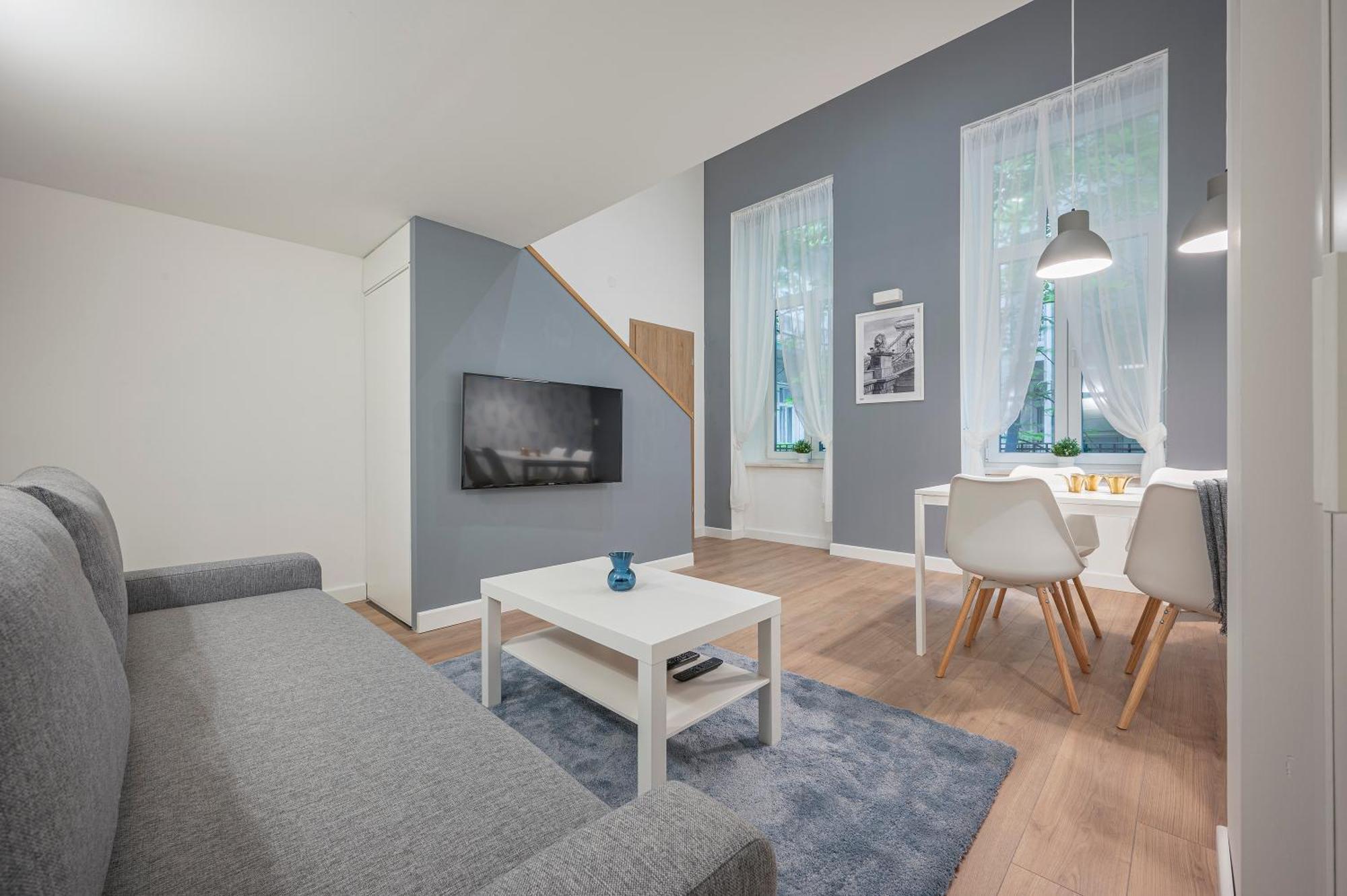 Apartamento Two At Theatre